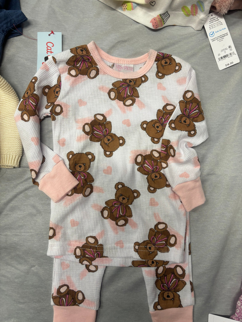 TWO PIECE LONG SLEEVE PAJAMAS BEAR PRINT